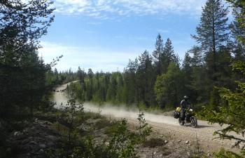 
  FINLANDIA: VIAJAR 

